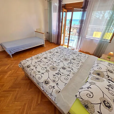 Jasminka 150m From The Sandy Apartament