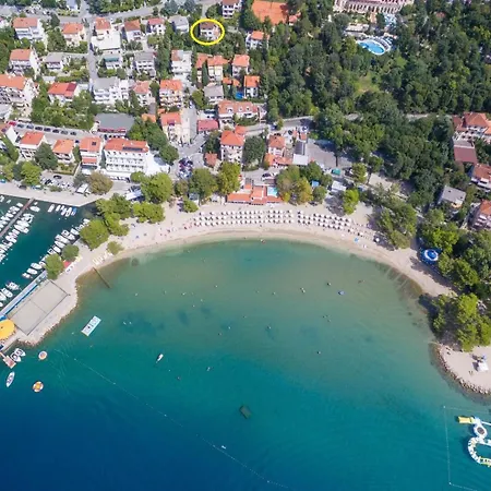 Apartmán Jasminka 150m From The Sandy Crikvenica