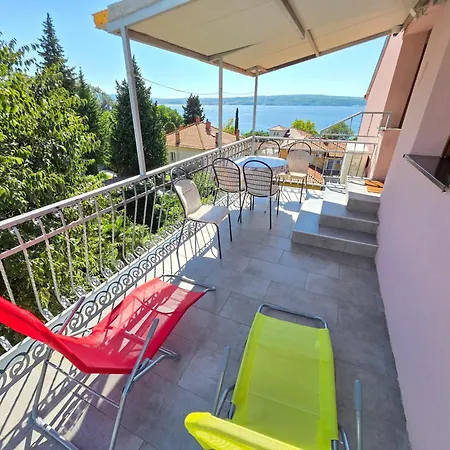Jasminka 150m From The Sandy Crikvenica