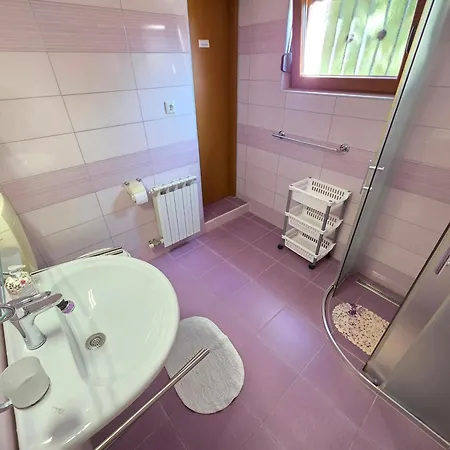 Apartmán Jasminka 150m From The Sandy Crikvenica