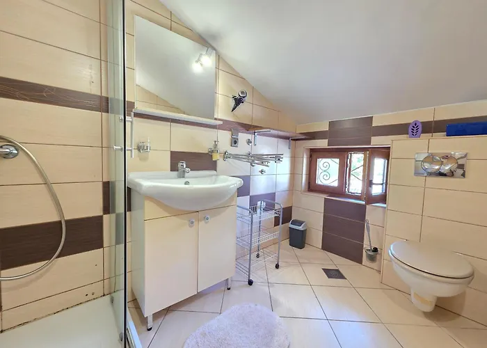 Apartman Jasminka 150m From The Sandy Crikvenica